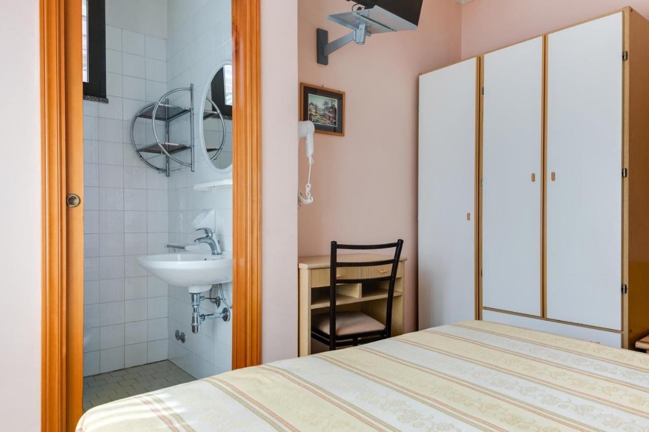 Hotel Sorriso Rimini Exteriör bild