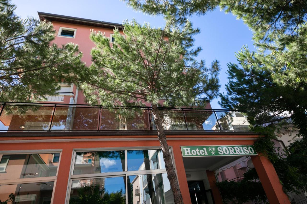 Hotel Sorriso Rimini Exteriör bild